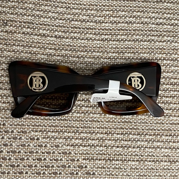 Burberry Daisy BE 4344 3316T5 Polarized Sunglasses NWT - Picture 10 of 12